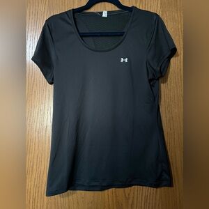 Black under armour t shirt